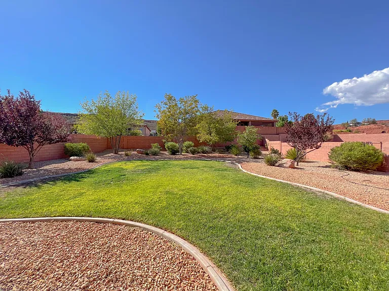 1775 N Overland Trails Dr — Photo 39