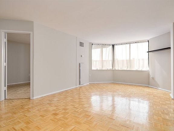 2nd image of 118 Harmon Cove Tower #118