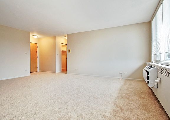 3rd image of 8720 Skokie Blvd APT 3H