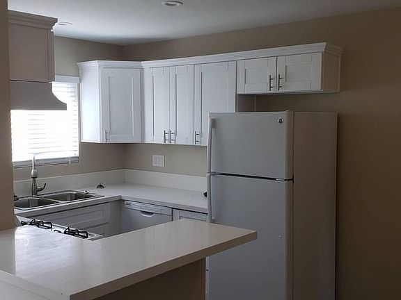 3rd image of 4037 Idaho St #7