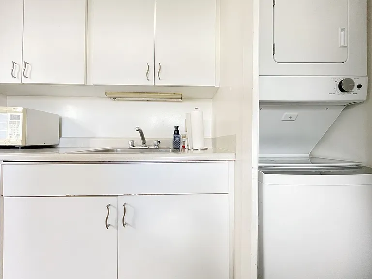 400 Hobron Ln #2306 — Photo 6
