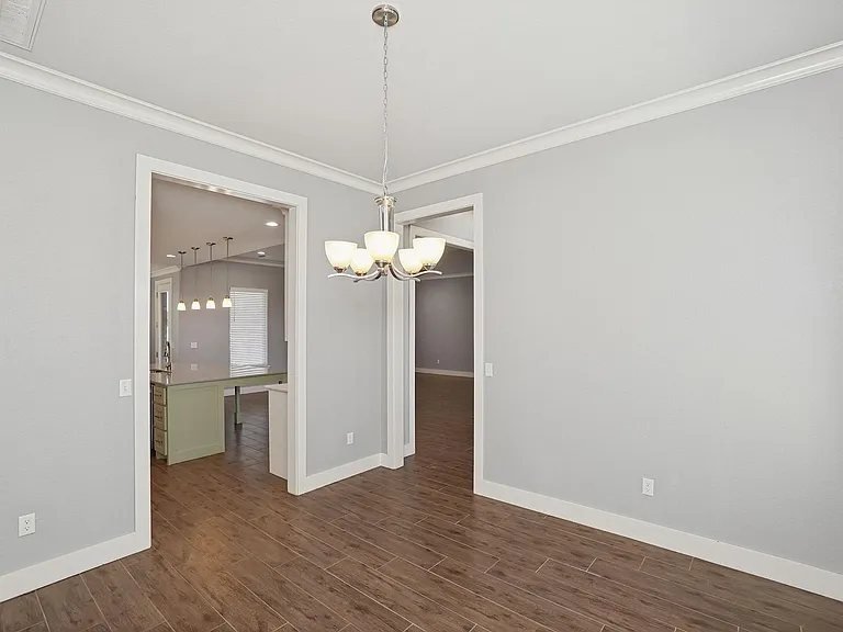 9240 Highland Springs Dr — Photo 12