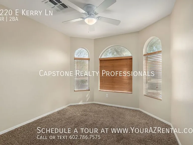 3220 E Kerry Ln — Photo 13