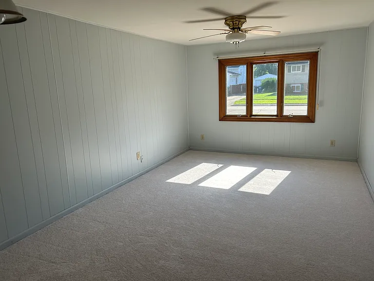 1516 S Berry St — Photo 5