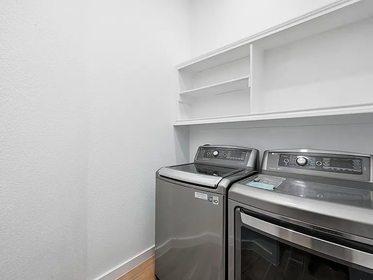 2216 Paige Ct — Photo 25