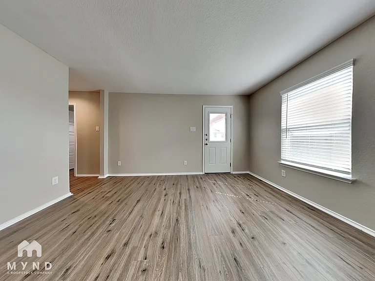 3910 Colemans Run — Photo 6