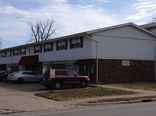 505 S Poplar St APT 6, Carbondale, IL 62901