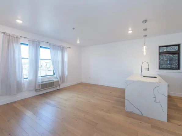 7505 Park Avenue image 7 of 11