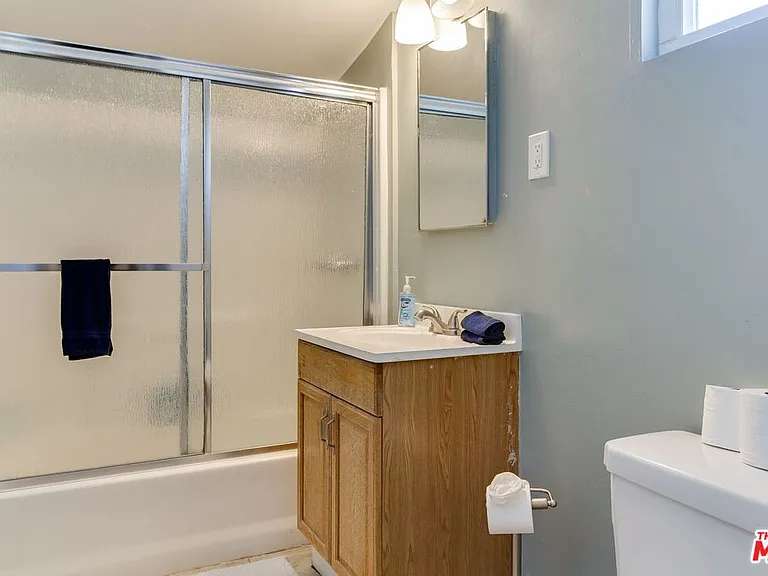 6659 Amigo Ave — Photo 25
