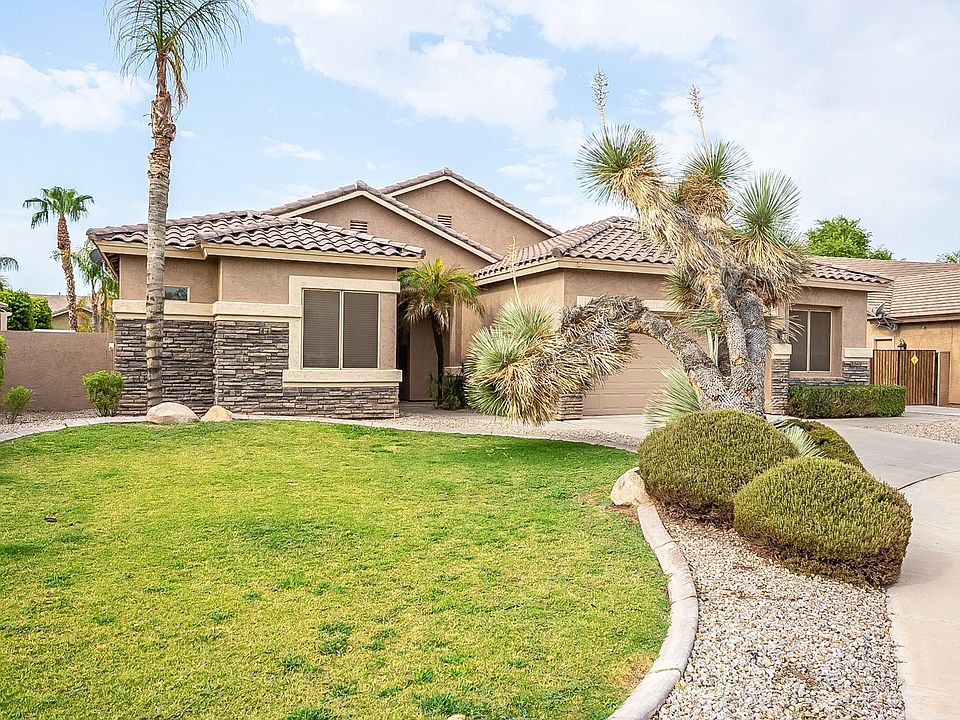 1st image of 2225 E La Costa Pl