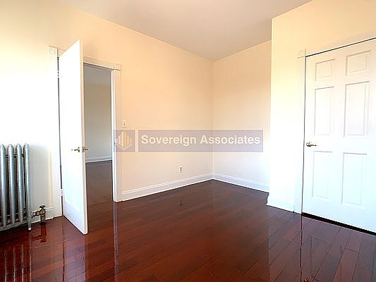 3rd image of 295 Convent Ave #37
