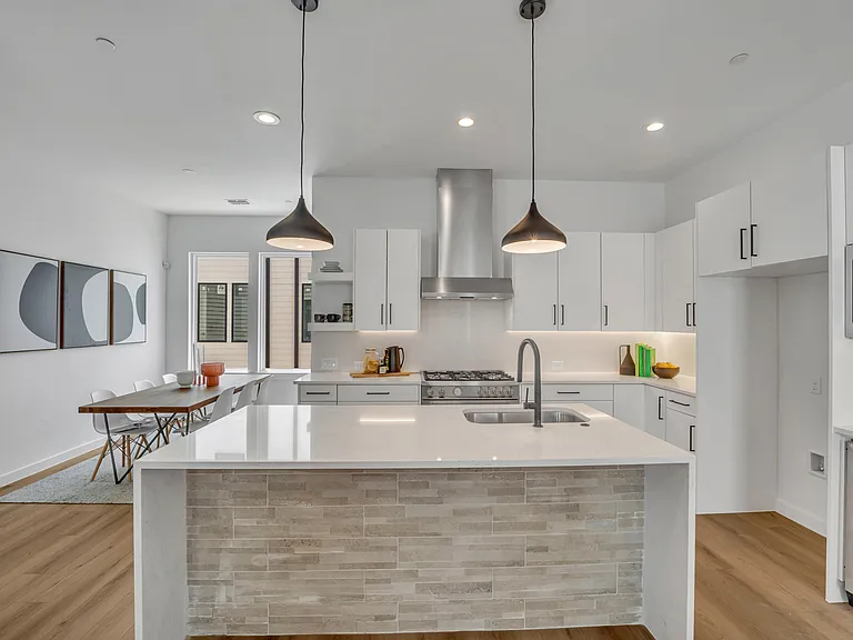 3612 San Jacinto St #101 — Photo 4