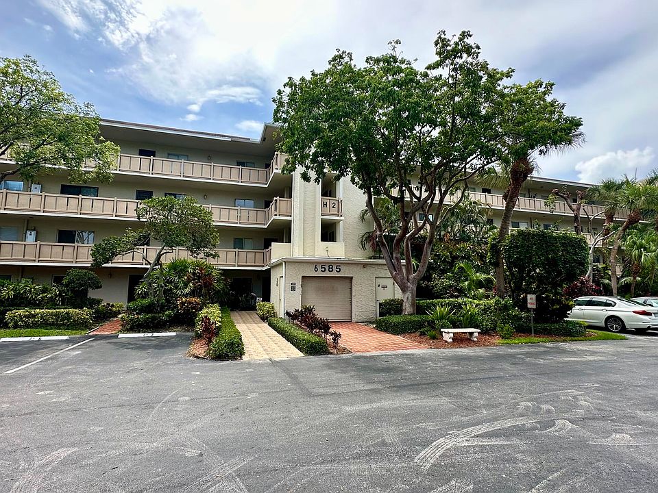 1st image of 6585 Kensington Lane Apt 207