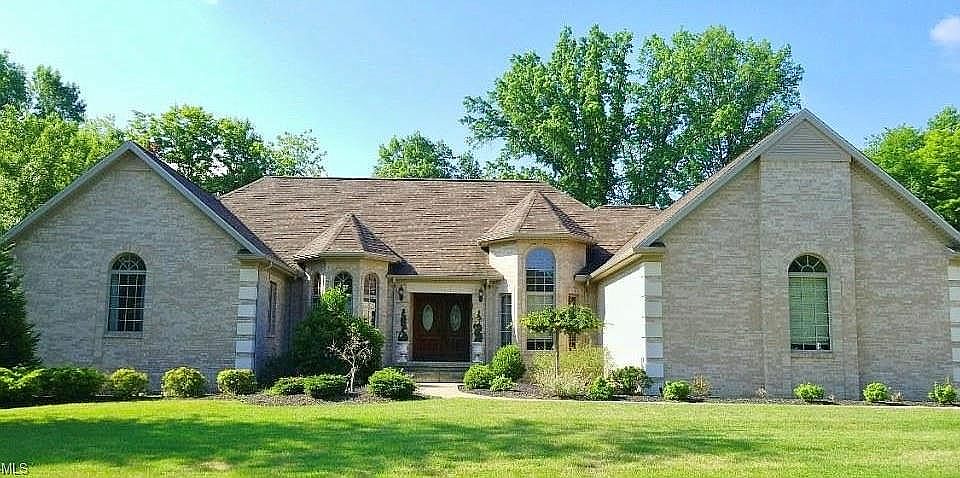 1st image of 424 Diana Ct