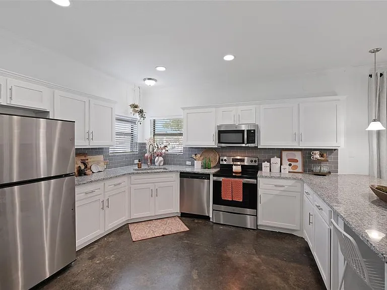 12710-101 Englemann Dr — Photo 14