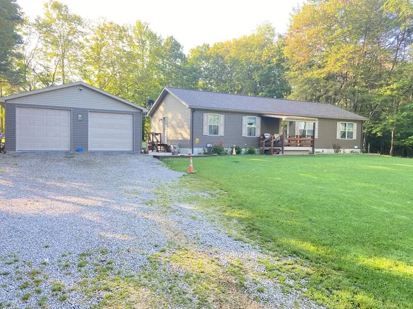 221 Cherry St, Marienville, PA 16239