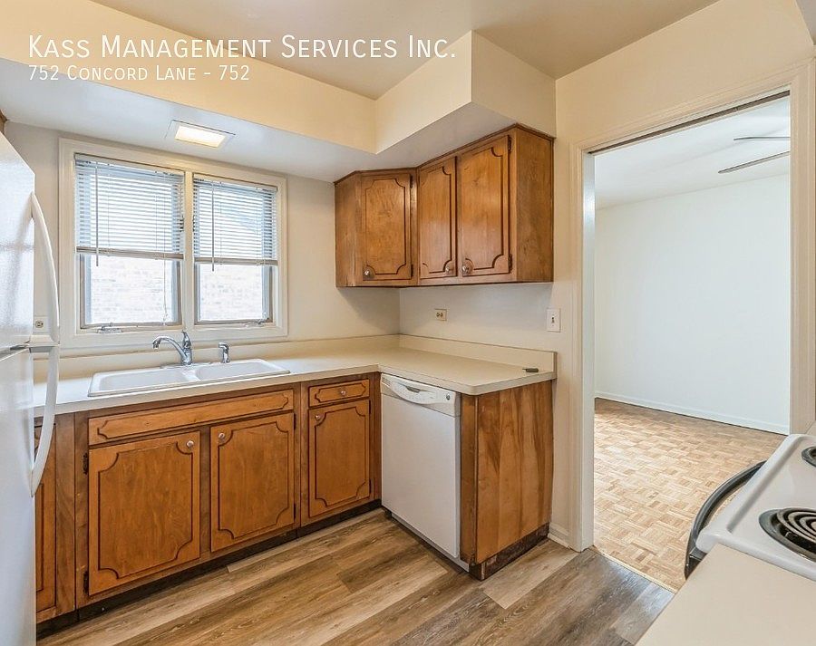 1st image of 752 Concord Ln #752