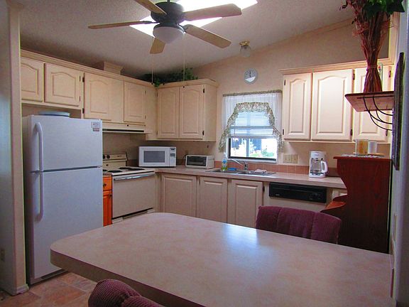 2nd image of 1701 W Commerce Ave #86