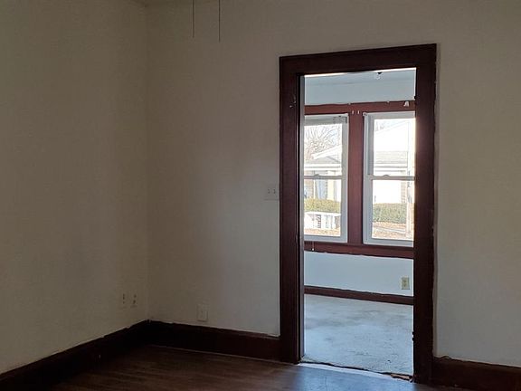 2nd image of 424 Millville Ave
