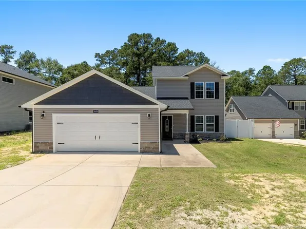 5608 Duncan St, Hope Mills, NC 28348