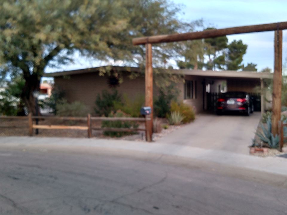 1st image of 725 E Brenda Dr