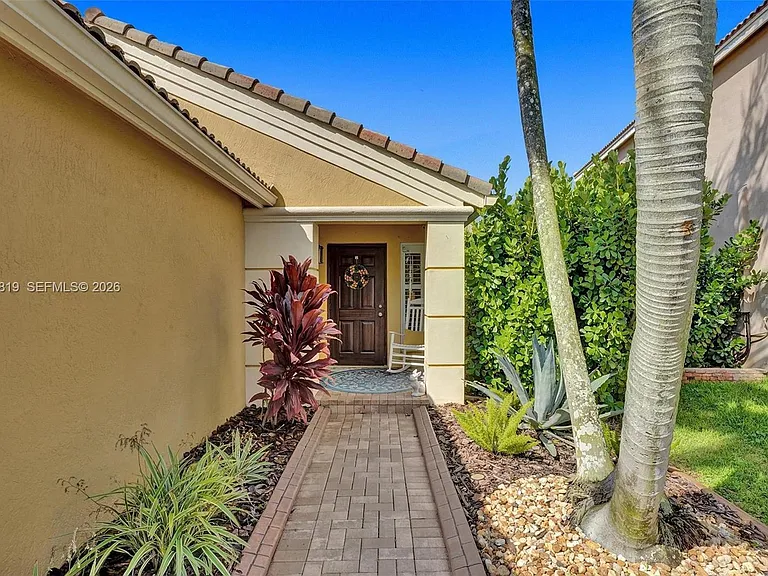1479 Sunset Way — Photo 4