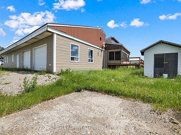 3rd image of 1632 Conc Rd #2-3
