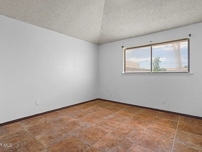 6713 Heartstone Ct — Photo 9