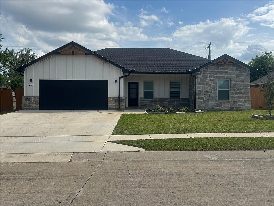 1st image of 317 Lakeview Dr
