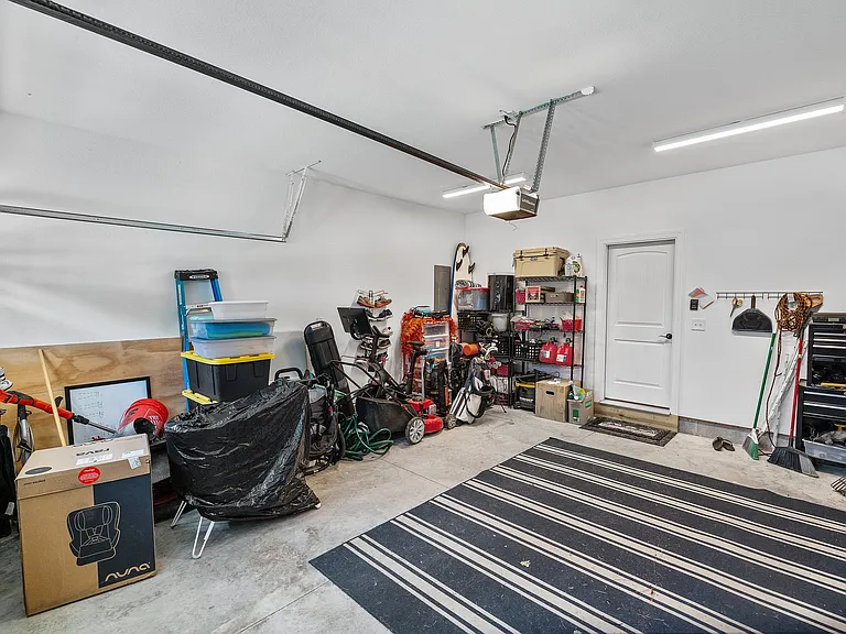 115 Thalia Rd — Photo 34