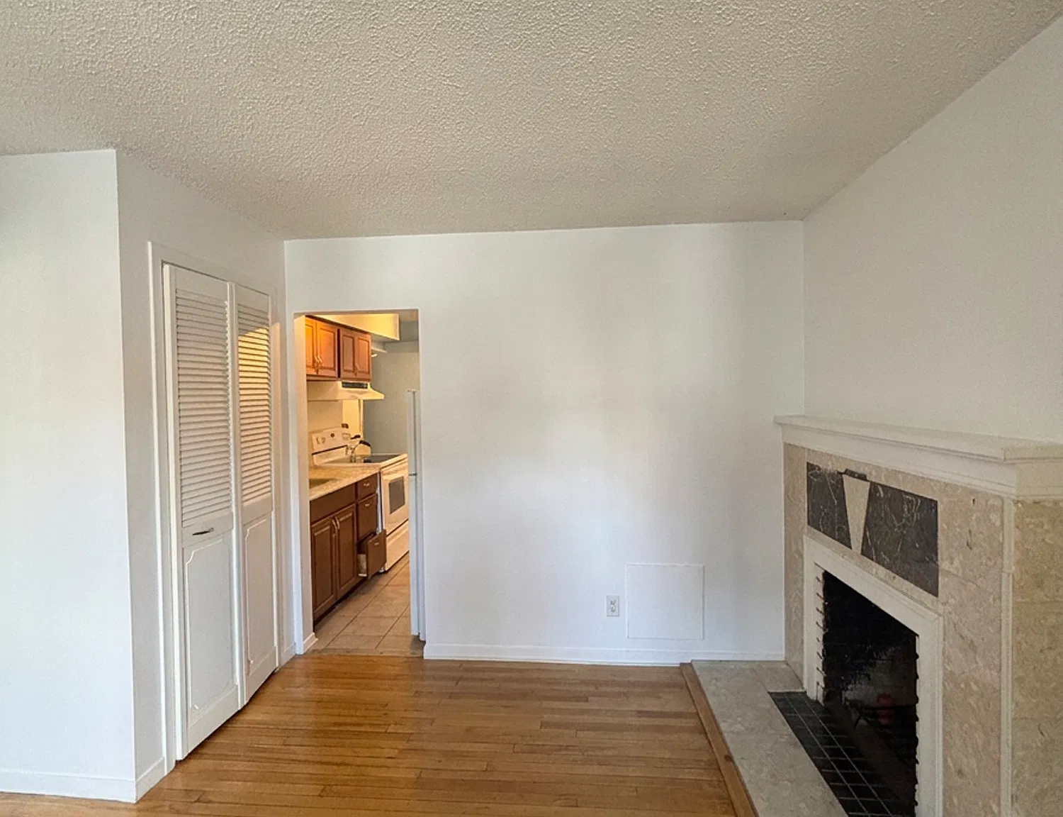 6 Frank Street — Photo 1
