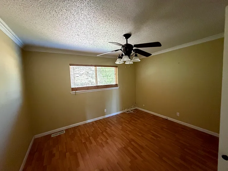 8521 James Ave NE — Photo 12