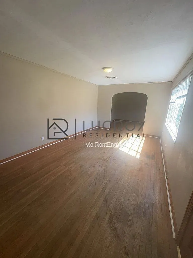 3 bed, 1.0 bath, 1185 sqft, $1,100 — Photo 3