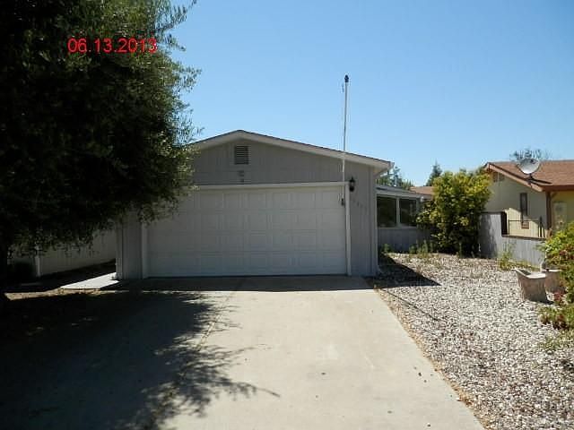 1st image of 13995 Walnut Way