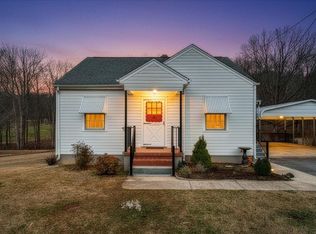 5344 Downing St, Roanoke, VA 24018