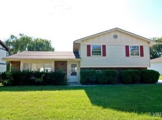 4121 Sumter Dr, Matteson, IL 60443