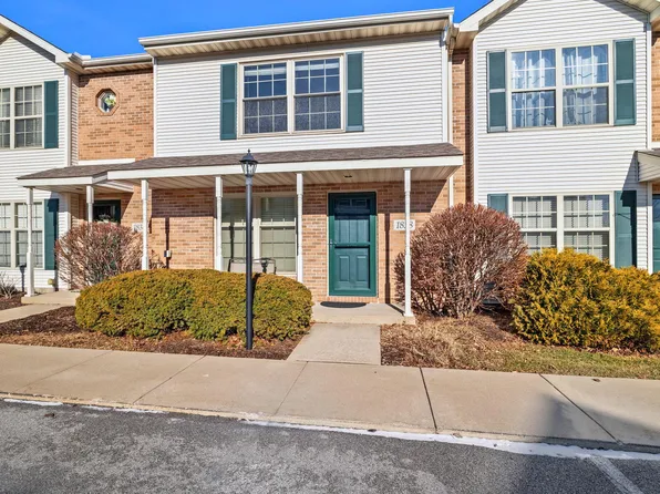 1838 Golden Oak Ct, Crown Point, IN 46307