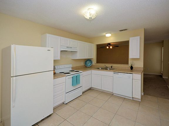 2nd image of 869 Candleknoll Ln