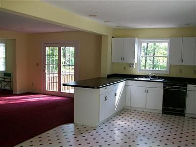 4th image of 117 Florence Ave