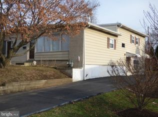 1411 Saint Charles Pl, Roslyn, PA 19001