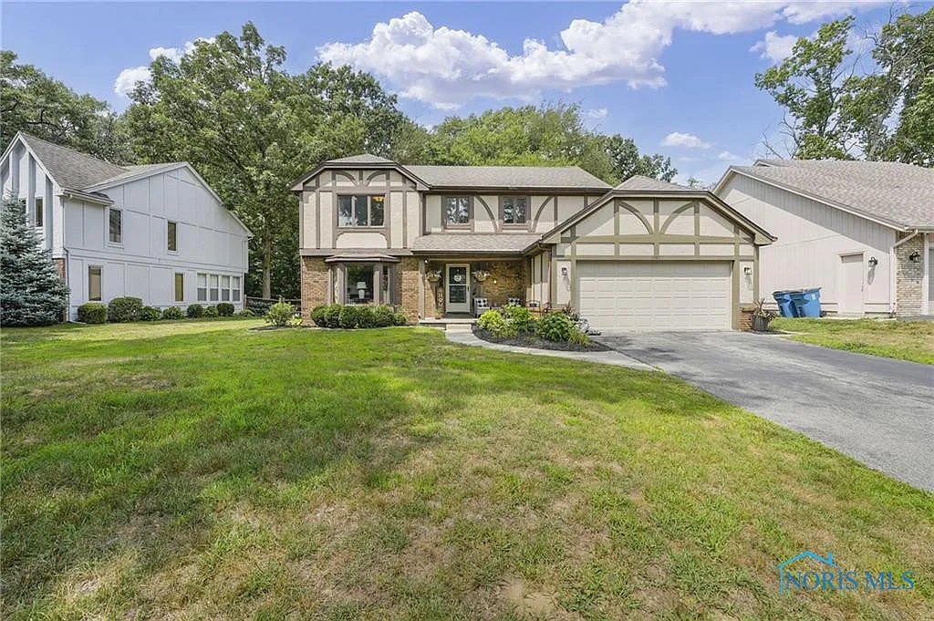 6960 Regents Park Blvd photo 1