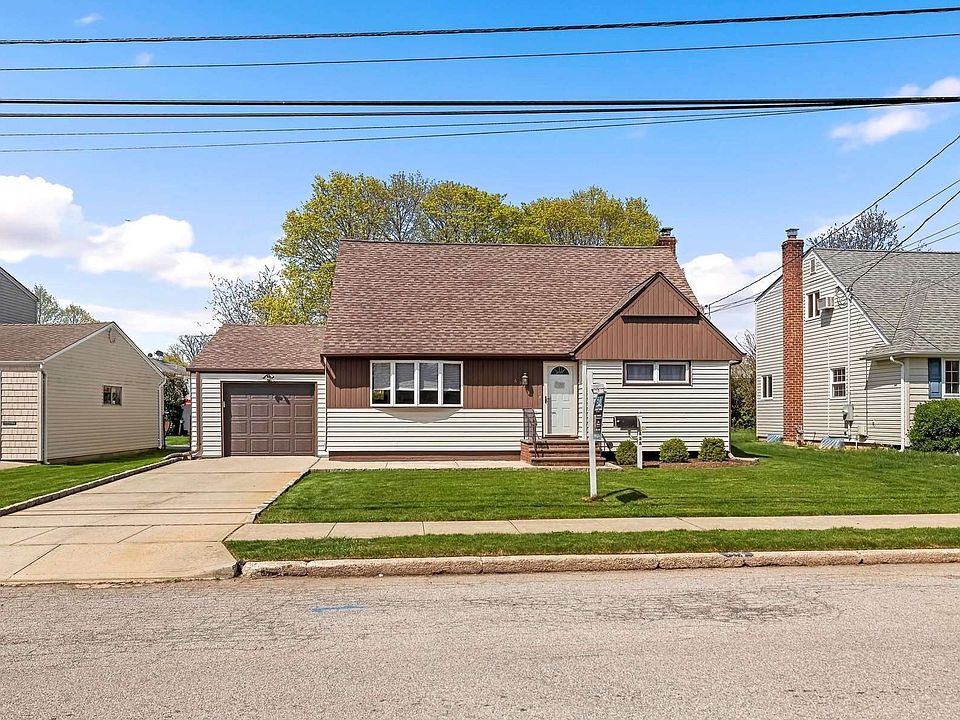 1st image of 638 Tabor Pl