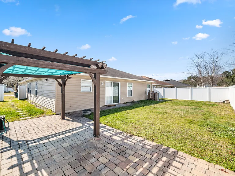 7377 Benes Trl — Photo 32