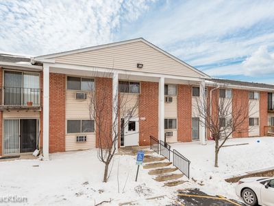 670 Marilyn Ave APT 103, Glendale Heights, IL, 60139