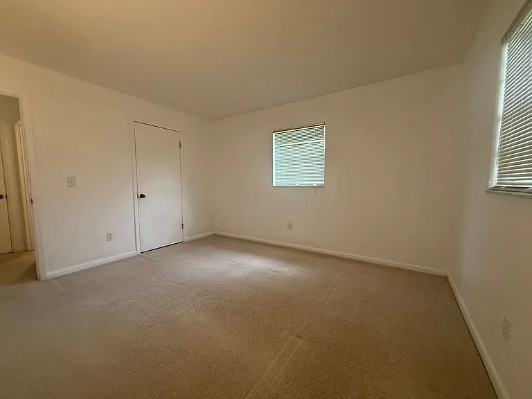 2610 Orange Tree Dr — Photo 14