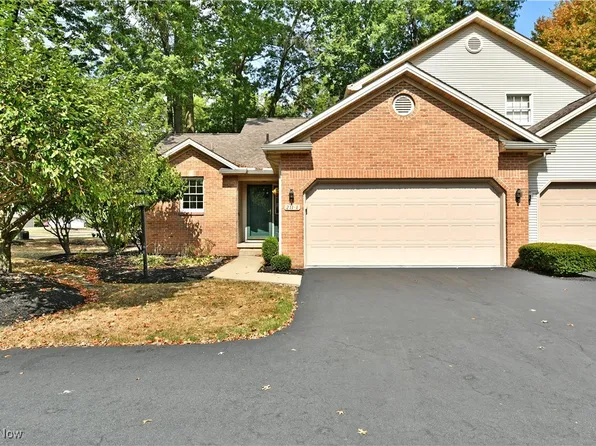 211 Talsman Dr Unit 1, Canfield, OH 44406