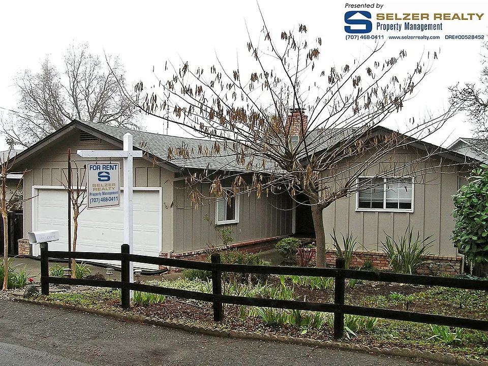 1173 Helen Ave