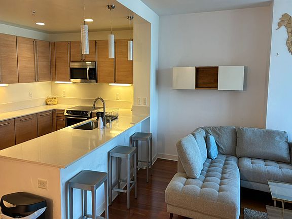 4th image of 1160 Mission St Unit 1610