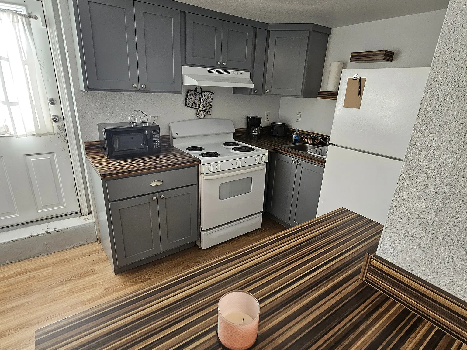 1 bed, 700 sqft, $1,150 — Photo 4