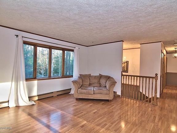 5th image of 2837 Pine St